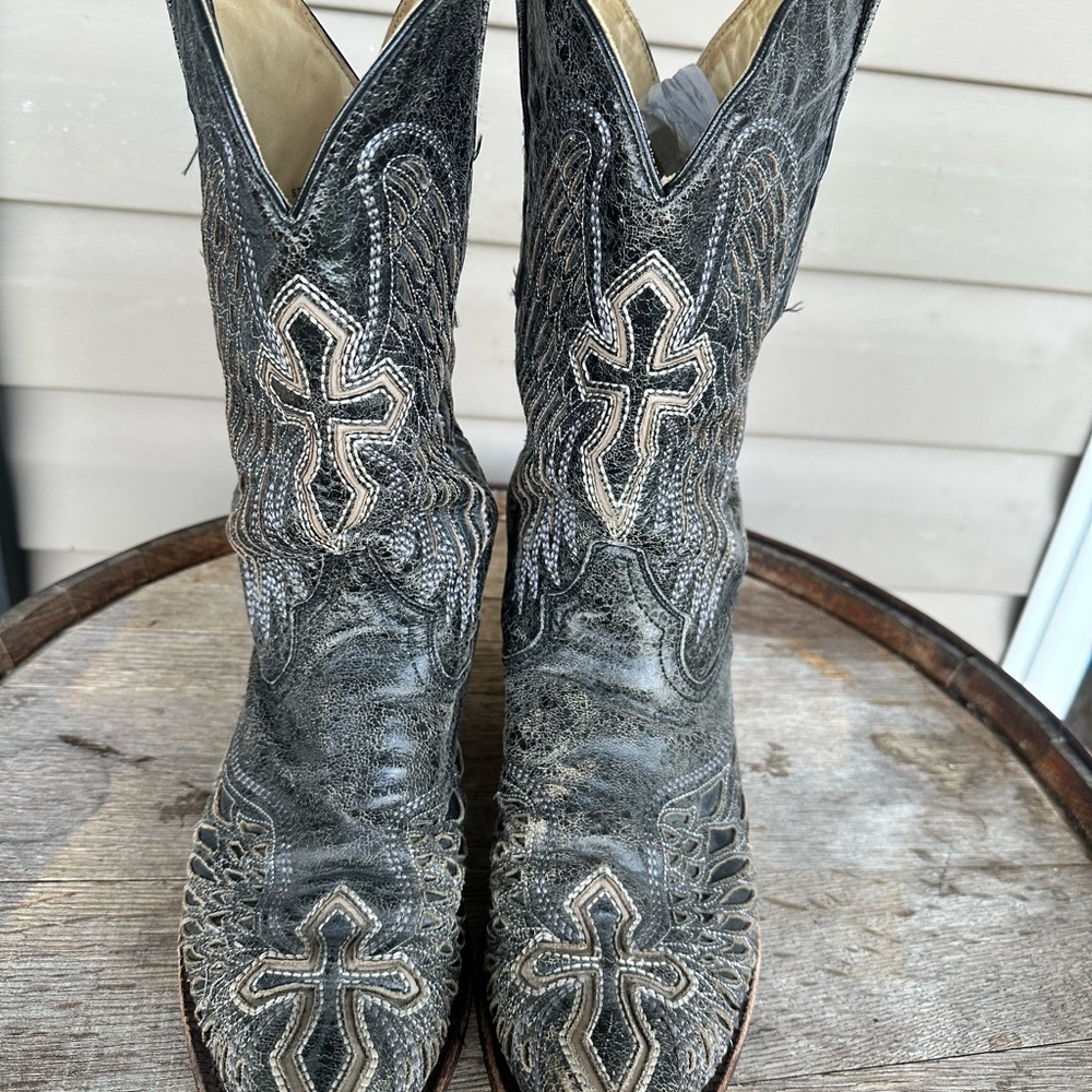 Corral Western Boots with Cross Stitching